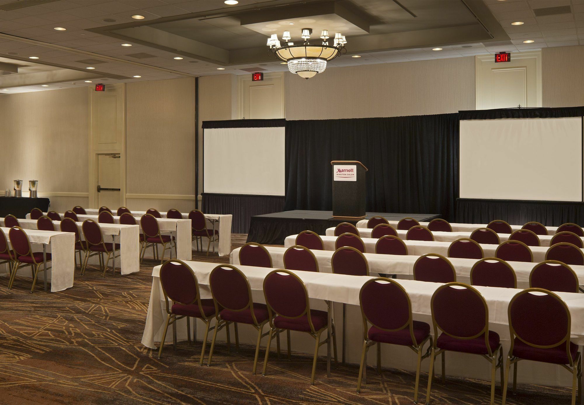 Winston-Salem Marriott Hotel Exterior photo